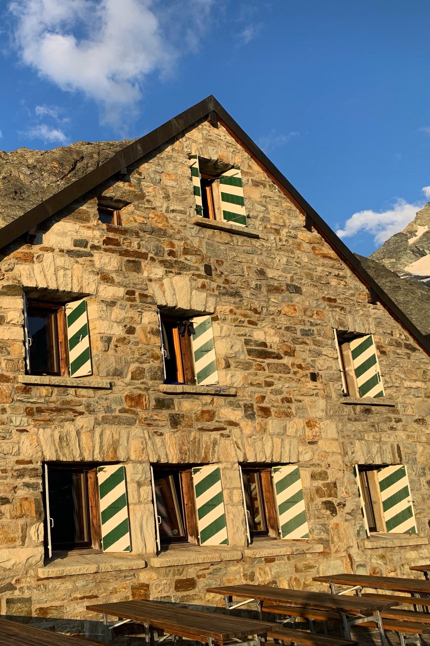 Cabane Moiry 23 2 Scaled